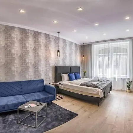 Luxury For Treasure Seekers Appartamento Budapest