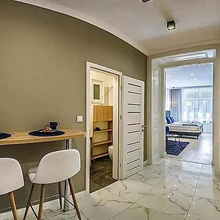 Luxury For Treasure Seekers شقة *